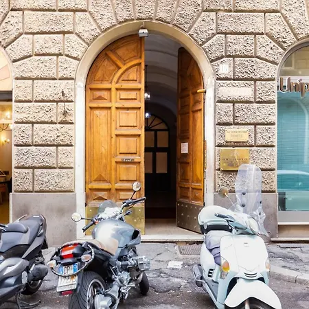 Repubblica Exclusive Apartment-2